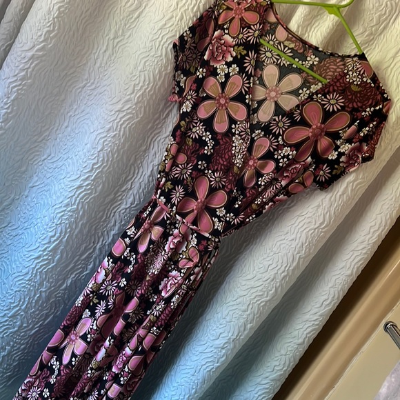 Maroon & Pink Floral Tie Dress - Picture 1 of 7